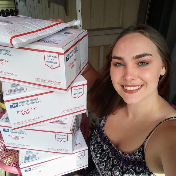 Hi I'm Amber! Get to know me.. - Picture 4 of 8